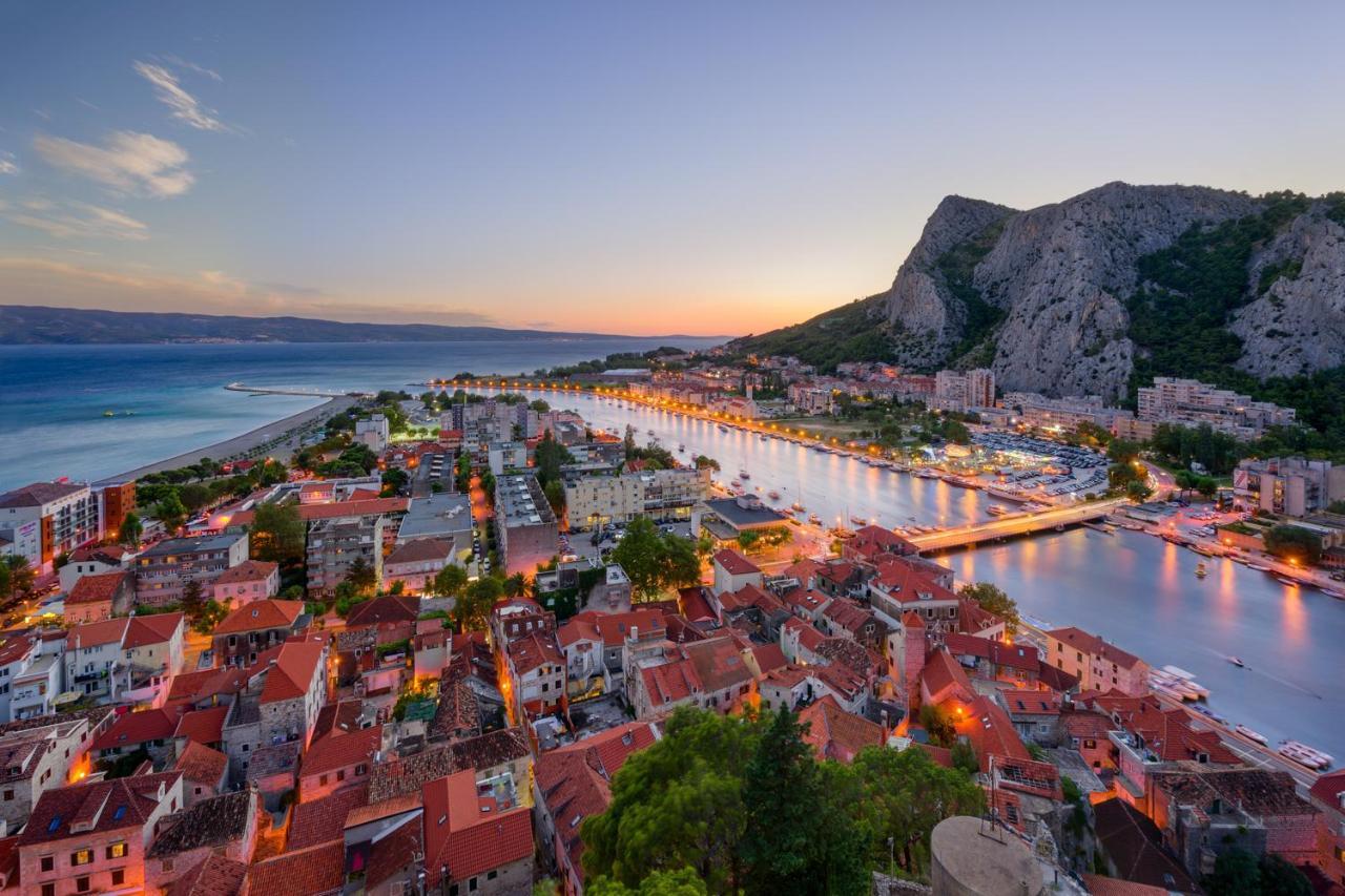 Pirates' Bay Apartment - Omiš Exterior foto